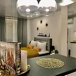 דירה Citylife Mit E-ladesaeule *